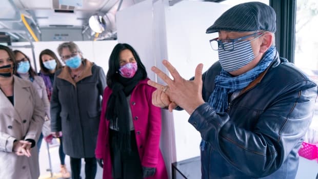 Quebec to launch ‘massive’ COVID-19 screening strategy in Montreal area
