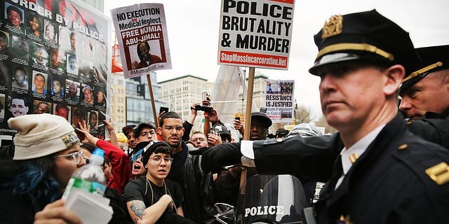 BlueLeaks: Hackers publish sensitive files from 200 police departments