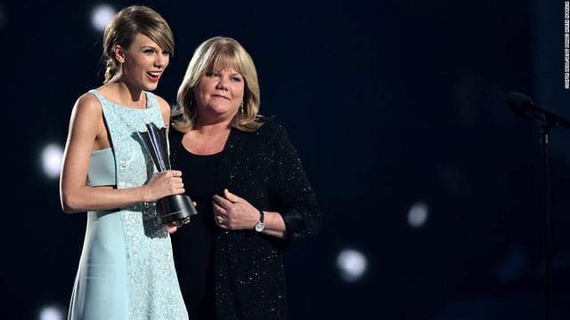 Taylor Swift reveals mother’s brain tumor diagnosis
