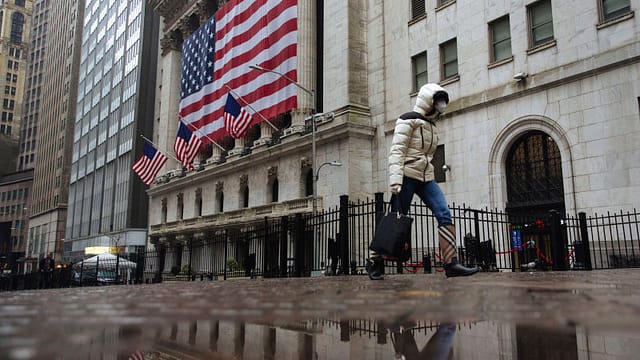 Wall Street gains as Boeing shares surge