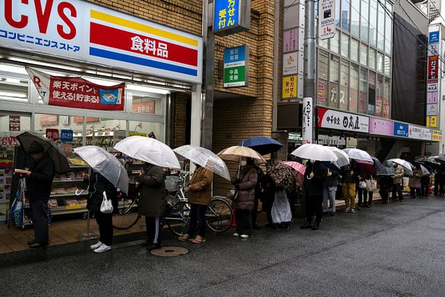 Live updates: Coronavirus defies travel curbs; markets stage cautious recovery on stimulus hopes