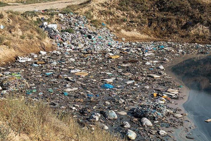 Rubbish refuse pollution