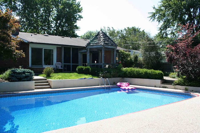 Pool medium rectangle